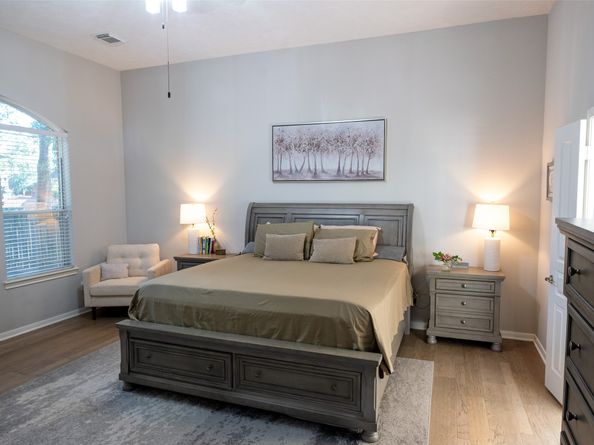 86 Oriel Oaks Circle, The Woodlands TX 77382