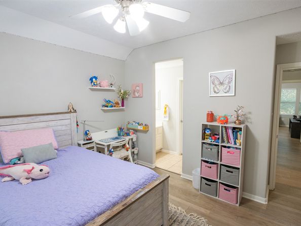 86 Oriel Oaks Circle, The Woodlands TX 77382