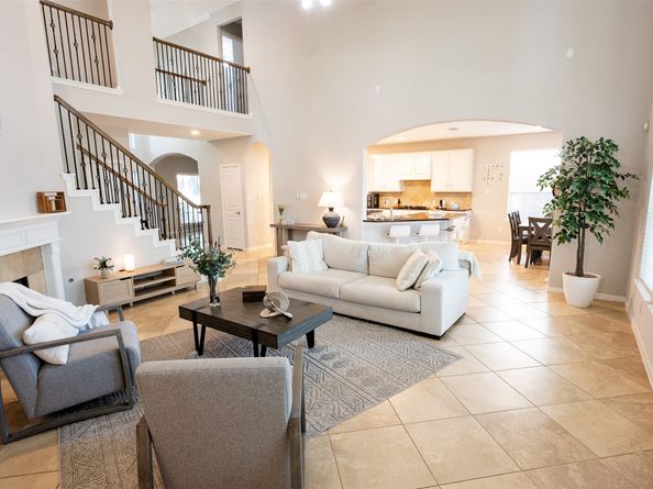 86 Oriel Oaks Circle, The Woodlands TX 77382