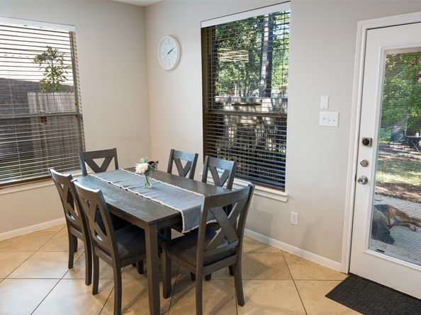 86 Oriel Oaks Circle, The Woodlands TX 77382