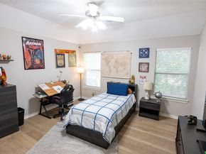 86 Oriel Oaks Circle, The Woodlands TX 77382