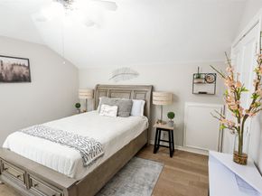 86 Oriel Oaks Circle, The Woodlands TX 77382