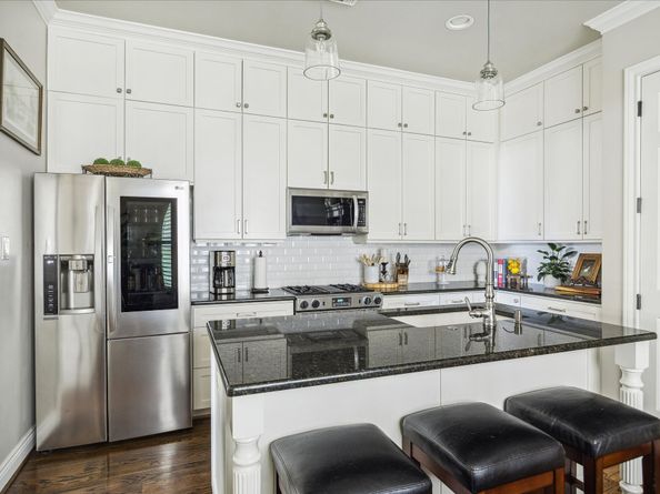 2435 North Boulevard, Houston TX 77098