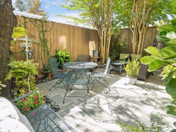 2435 North Boulevard, Houston TX 77098