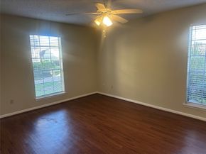 2120 El Paseo Street 403, Houston TX 77054