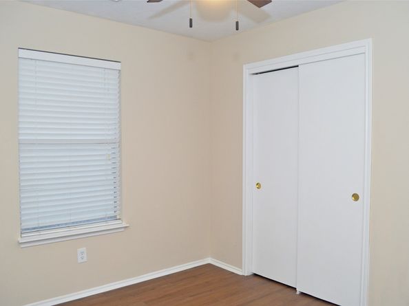 16915 Lighthouse View Drive, Friendswood TX 77546