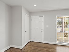 6718 Crestridge Street, Houston TX 77033