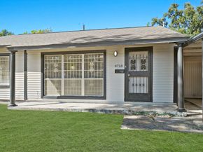 6718 Crestridge Street, Houston TX 77033