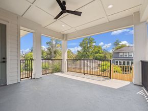 2211 Saxon Drive, Houston TX 77018