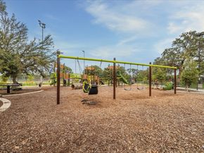 2211 Saxon Drive, Houston TX 77018