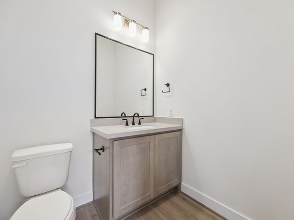 2211 Saxon Drive, Houston TX 77018