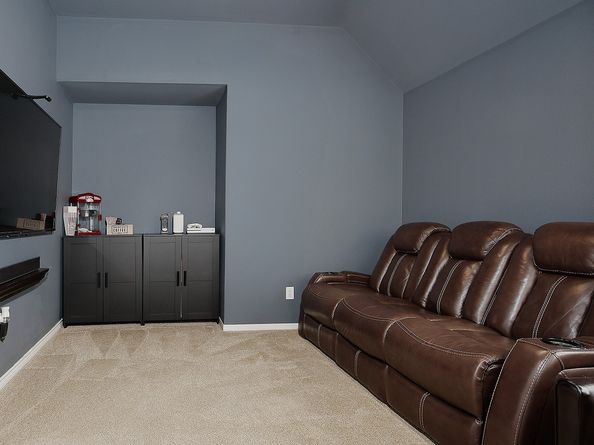 27 Owls Cove Place, The Woodlands TX 77382