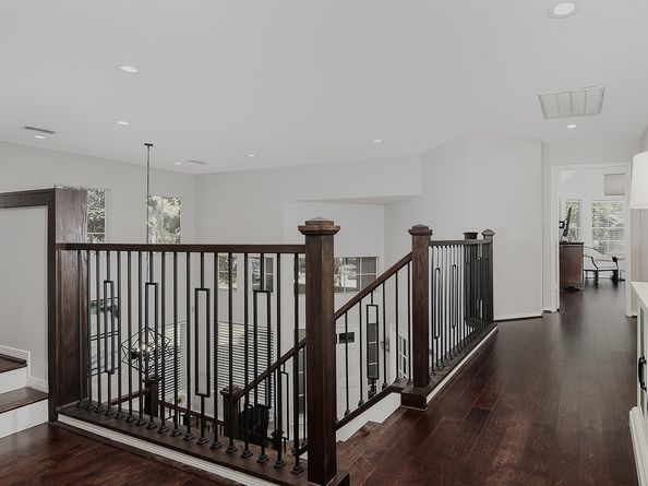 27 Owls Cove Place, The Woodlands TX 77382