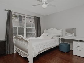 27 Owls Cove Place, The Woodlands TX 77382