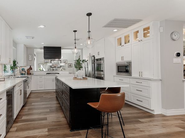 27 Owls Cove Place, The Woodlands TX 77382