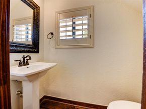 1426 W 21st Street A, Houston TX 77008