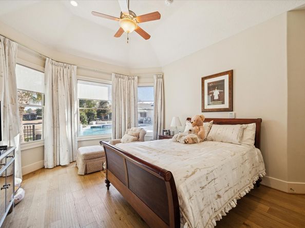 11902 Louvre Court, Houston TX 77082