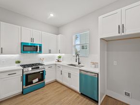 4816 Cochran Street, Houston TX 77009