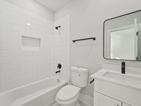 4816 Cochran Street, Houston TX 77009