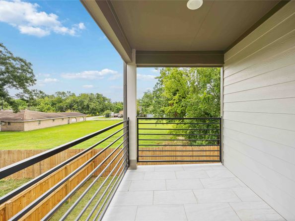 8004 Birmingham Street A/B, Houston TX 77028