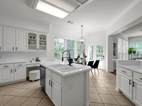 39 E Honey Grove Place, The Woodlands TX 77382