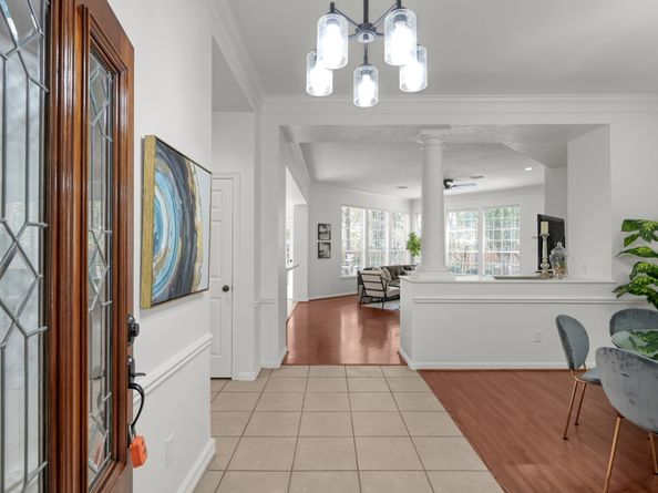 39 E Honey Grove Place, The Woodlands TX 77382