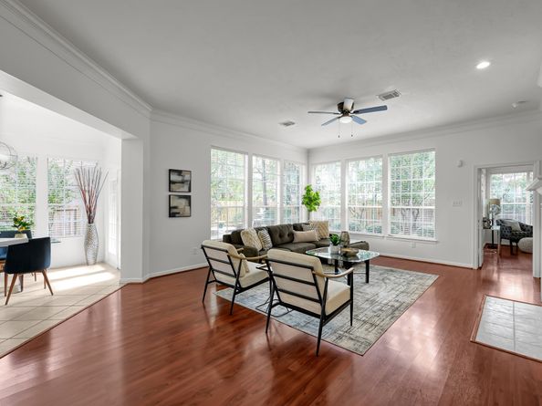 39 E Honey Grove Place, The Woodlands TX 77382