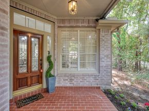 39 E Honey Grove Place, The Woodlands TX 77382
