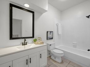 39 E Honey Grove Place, The Woodlands TX 77382