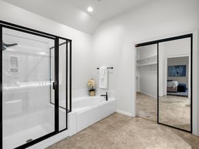 39 E Honey Grove Place, The Woodlands TX 77382