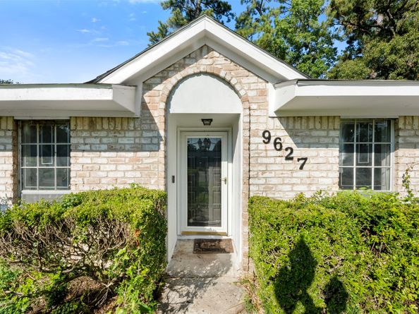 9627 Glenwood Forest Drive, Houston TX 77078