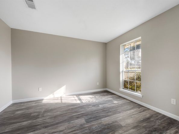 9627 Glenwood Forest Drive, Houston TX 77078