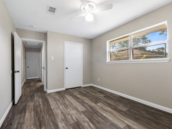 9627 Glenwood Forest Drive, Houston TX 77078