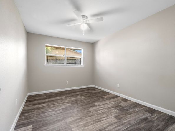 9627 Glenwood Forest Drive, Houston TX 77078