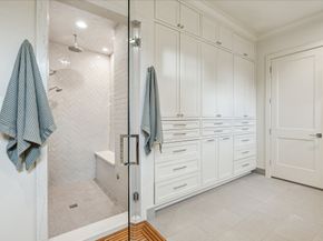 10106 Meadow Lake Lane, Houston TX 77042