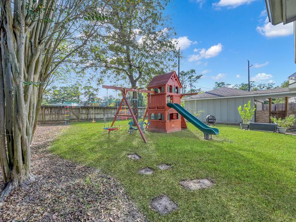 723 Shadowbrook Drive, Spring TX 77380