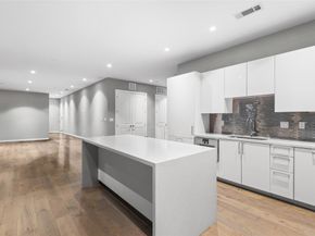 4521 San Felipe Street 2601, Houston TX 77027