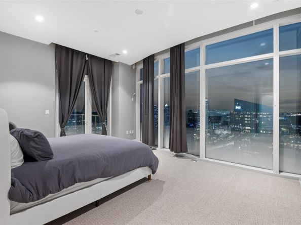 4521 San Felipe Street 2601, Houston TX 77027