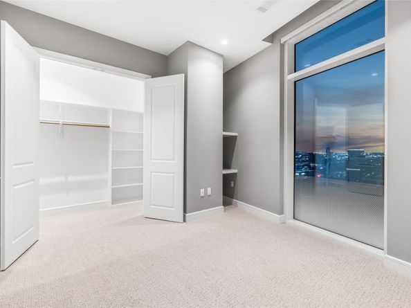 4521 San Felipe Street 2601, Houston TX 77027