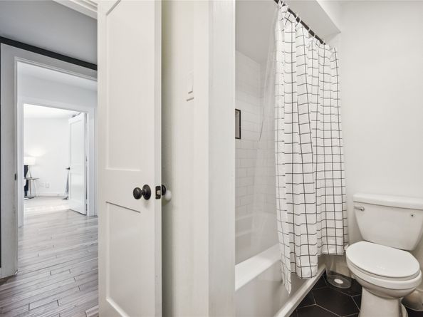 3520 Mount Vernon Street, Houston TX 77006