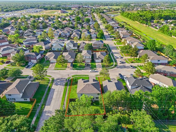 16815 Watering Oaks Lane, Houston TX 77083