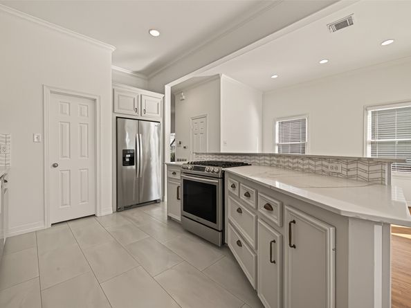 1408 W 25th Street, Houston TX 77008