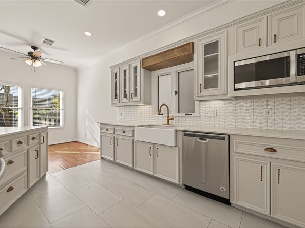 1408 W 25th Street, Houston TX 77008