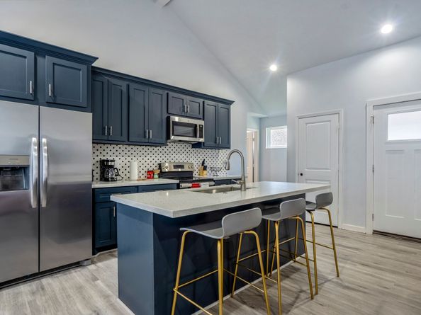 2518 Cleburne Street, Houston TX 77004