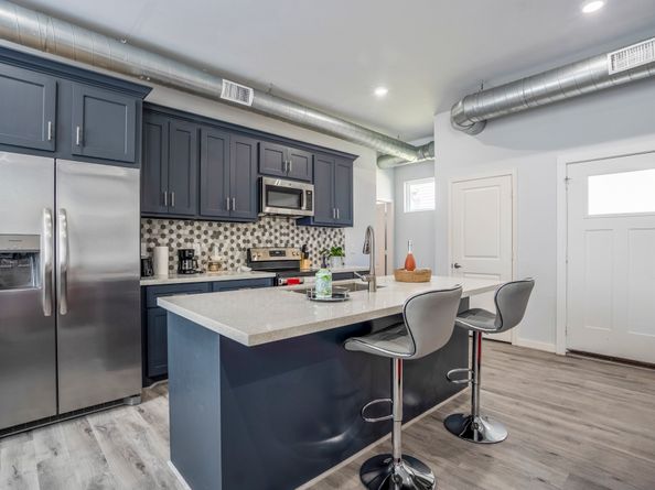 2518 Cleburne Street, Houston TX 77004