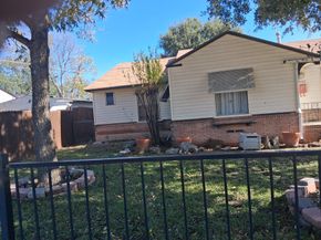 4807 Penrose Avenue, Fort Worth TX 76116