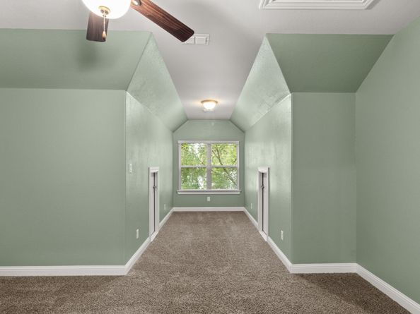 1002 Shepherd Oaks Drive, Houston TX 77018