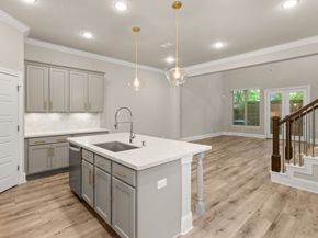 1002 Shepherd Oaks Drive, Houston TX 77018