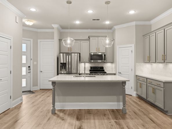 1002 Shepherd Oaks Drive, Houston TX 77018