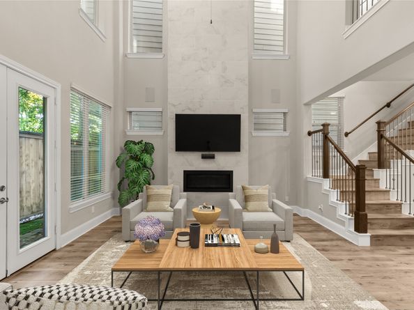 1002 Shepherd Oaks Drive, Houston TX 77018